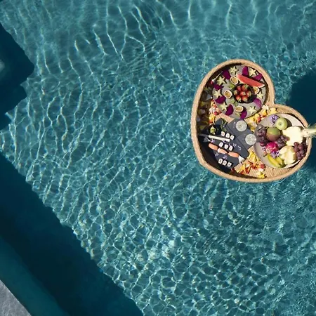 Absolute Paradise Santorini Villa *