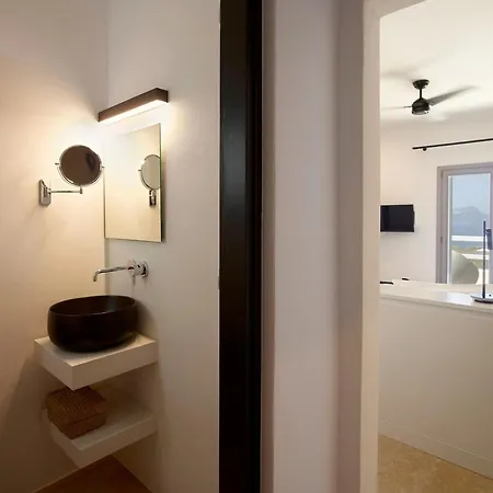 Absolute Paradise Santorini Villa *